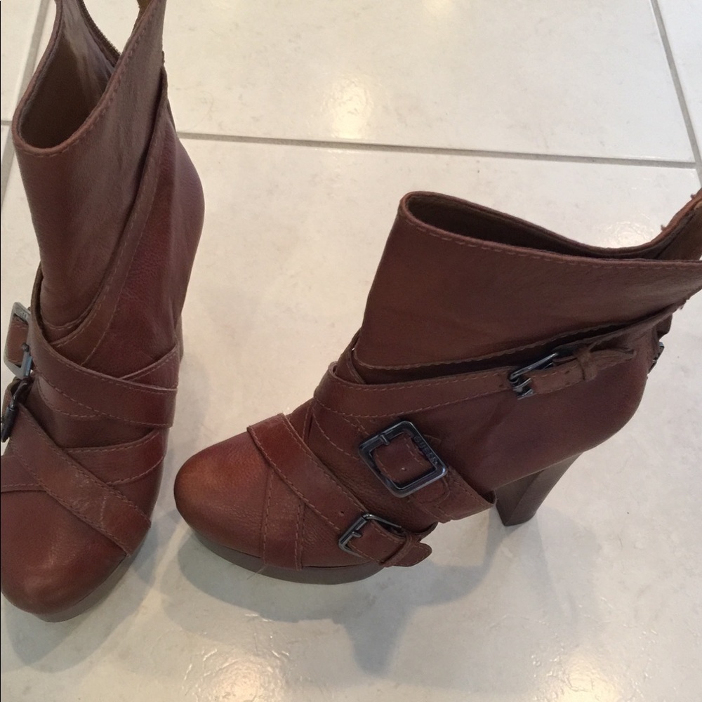 Guess Boots. Like New.